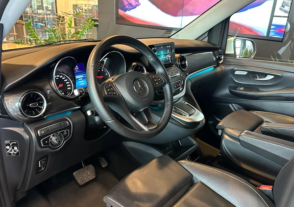 Mercedes-Benz Klasa V cena 249900 przebieg: 87350, rok produkcji 2021 z Bodzentyn małe 301